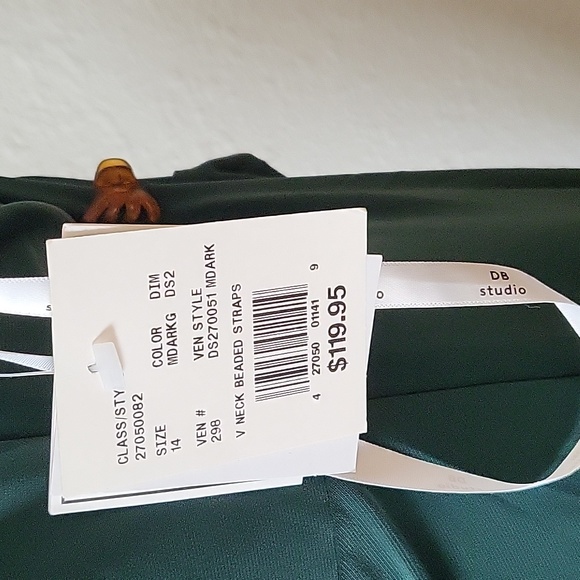 Formal gown - Picture 4 of 7